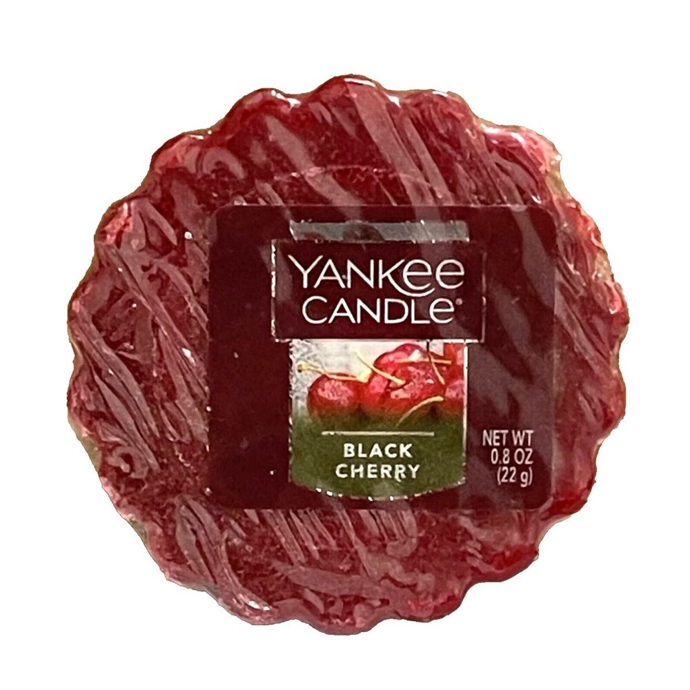 24 Yankee Candles 8oz. each